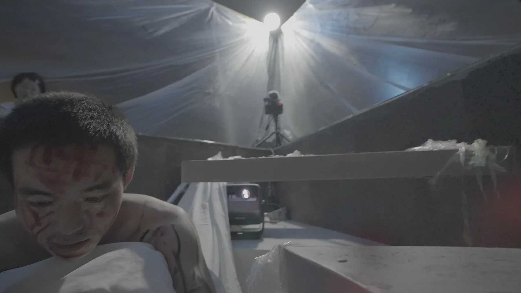 1609_mid_find_blanket_keep_looking.jpg